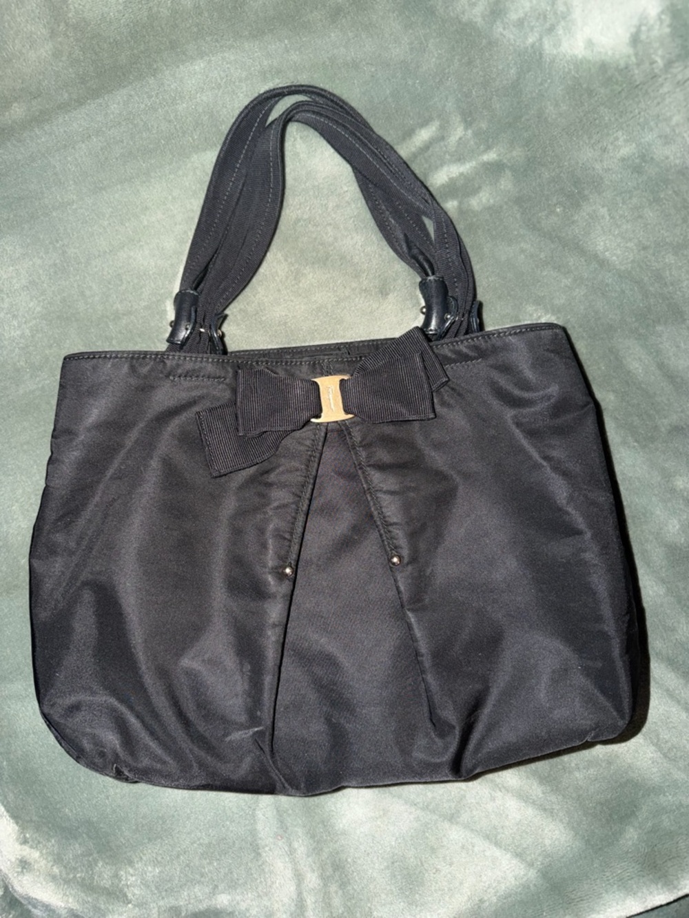 Salvatore Ferragamo Black Bow-Accent Shoulder Bag